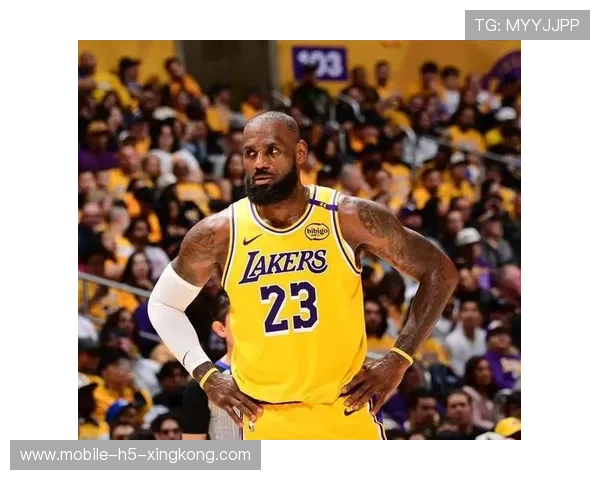 NBA：湖人25分逆转，詹姆斯化身“不老神话”