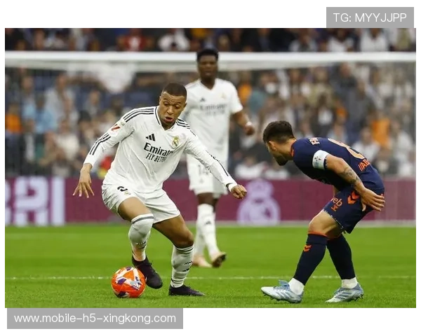 姆巴佩肋部插上破坏力猛烈